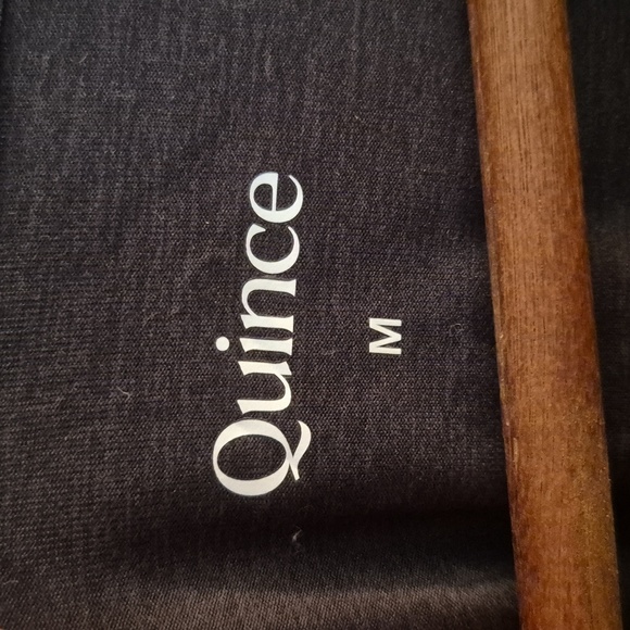 NWT Quince Flowknit Breeze Long Sleeve Top Athletic Performance Thumbhole Black - Picture 8 of 10